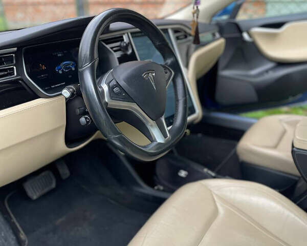 Синий Тесла Модель С, объемом двигателя 0 л и пробегом 139 тыс. км за 13900 $, фото 16 на Automoto.ua