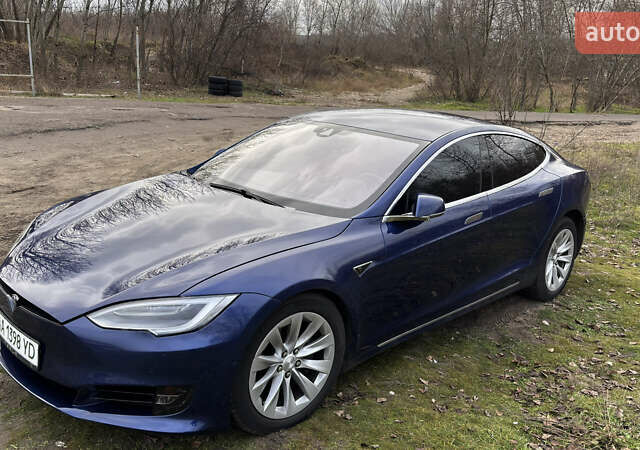 Синий Тесла Модель С, объемом двигателя 0 л и пробегом 218 тыс. км за 16000 $, фото 7 на Automoto.ua