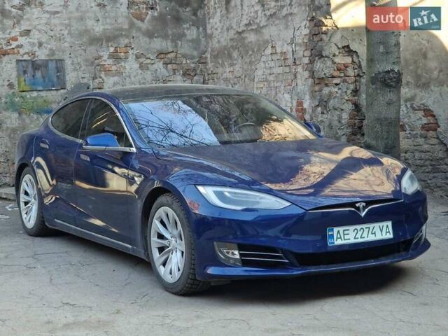 Синий Тесла Модель С, объемом двигателя 0 л и пробегом 181 тыс. км за 17000 $, фото 23 на Automoto.ua