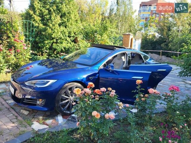 Синий Тесла Модель С, объемом двигателя 0 л и пробегом 139 тыс. км за 15800 $, фото 12 на Automoto.ua