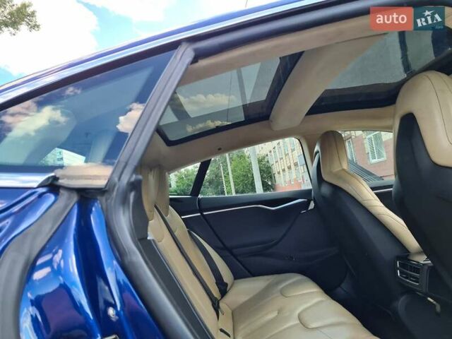 Синий Тесла Модель С, объемом двигателя 0 л и пробегом 93 тыс. км за 16400 $, фото 11 на Automoto.ua