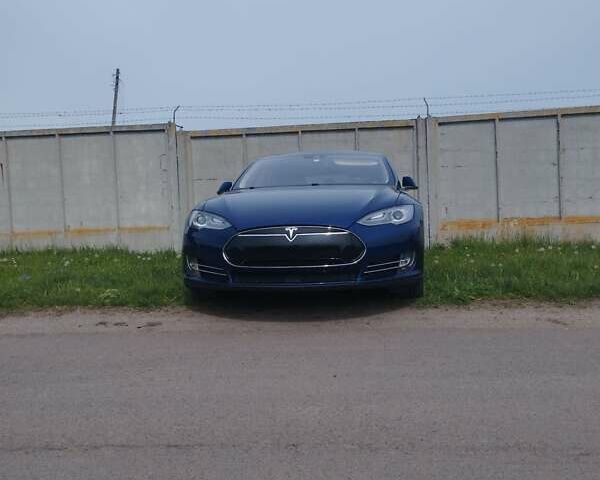 Синий Тесла Модель С, объемом двигателя 0 л и пробегом 166 тыс. км за 19900 $, фото 1 на Automoto.ua