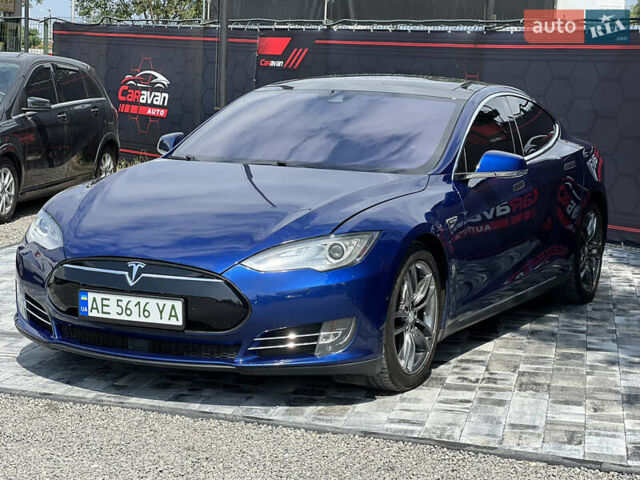 Синий Тесла Модель С, объемом двигателя 0 л и пробегом 200 тыс. км за 13500 $, фото 2 на Automoto.ua