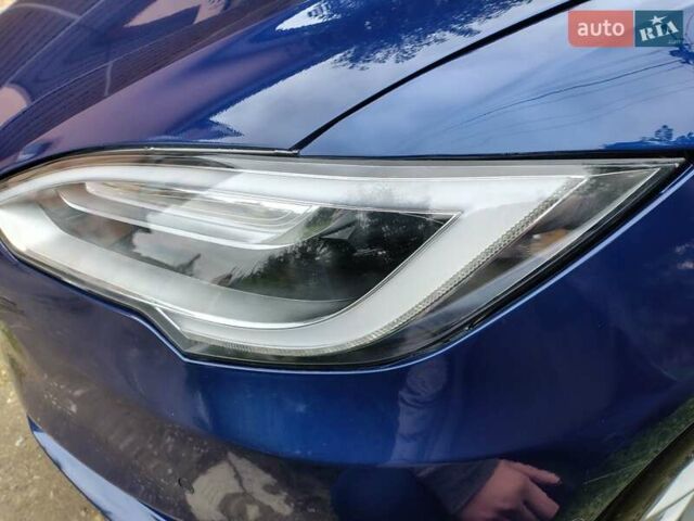 Синий Тесла Модель С, объемом двигателя 0 л и пробегом 200 тыс. км за 13200 $, фото 2 на Automoto.ua