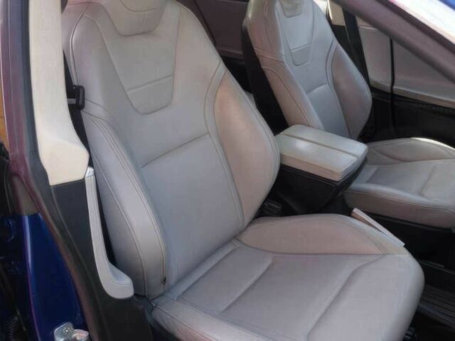 Синій Тесла Модель С, об'ємом двигуна 0 л та пробігом 78 тис. км за 11000 $, фото 9 на Automoto.ua