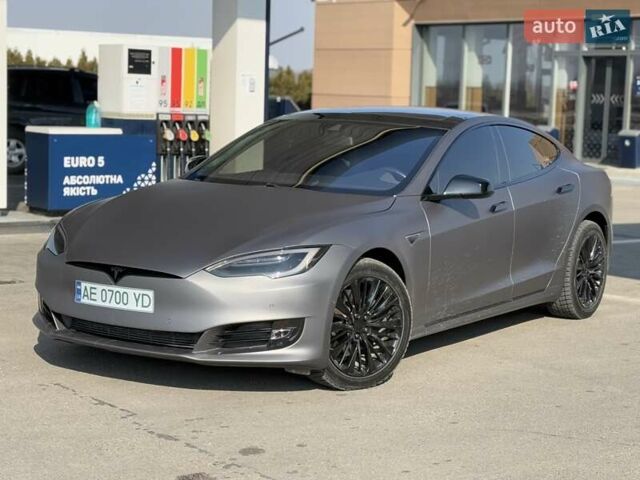 Синий Тесла Модель С, объемом двигателя 0 л и пробегом 200 тыс. км за 17900 $, фото 3 на Automoto.ua