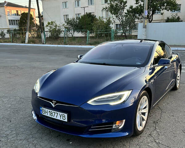 Синий Тесла Модель С, объемом двигателя 0 л и пробегом 180 тыс. км за 16700 $, фото 2 на Automoto.ua