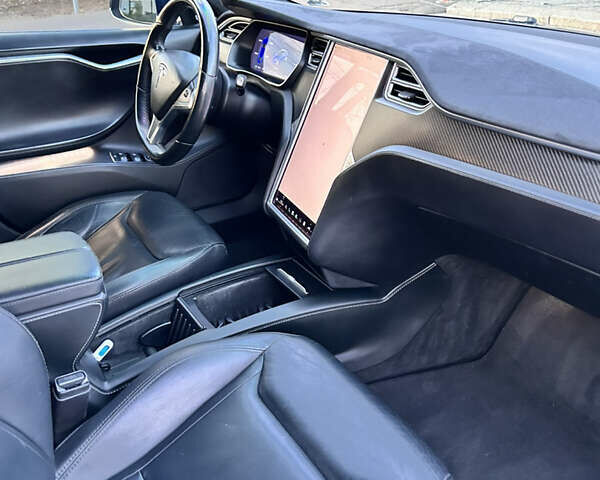 Синий Тесла Модель С, объемом двигателя 0 л и пробегом 180 тыс. км за 16700 $, фото 9 на Automoto.ua