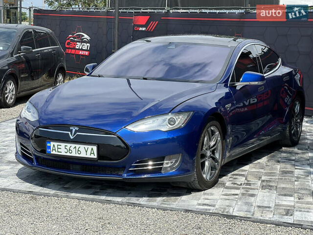 Синий Тесла Модель С, объемом двигателя 0 л и пробегом 200 тыс. км за 13500 $, фото 5 на Automoto.ua