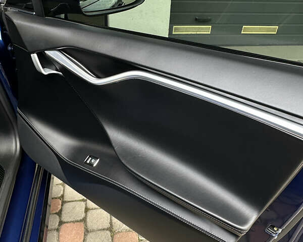 Тесла Модель С 2016 в Львове на Automoto.ua Синий Тесла Модель С, объемом двигателя 0 л и пробегом 161 тыс. км за 21999 $, фото 13 на Automoto.ua