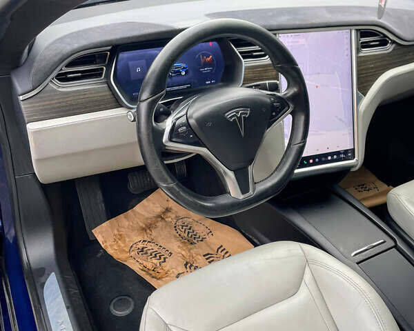 Синий Тесла Модель С, объемом двигателя 0 л и пробегом 249 тыс. км за 14500 $, фото 4 на Automoto.ua