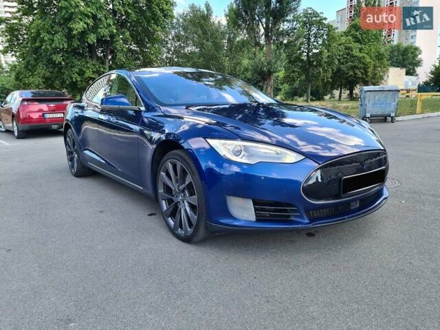 Синий Тесла Модель С, объемом двигателя 0 л и пробегом 93 тыс. км за 16400 $, фото 8 на Automoto.ua