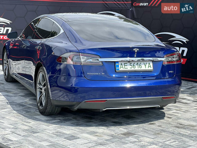 Синий Тесла Модель С, объемом двигателя 0 л и пробегом 200 тыс. км за 13500 $, фото 11 на Automoto.ua