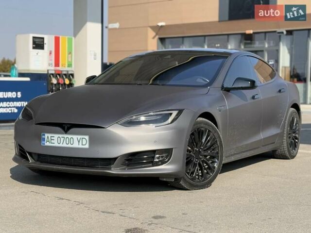 Синий Тесла Модель С, объемом двигателя 0 л и пробегом 200 тыс. км за 17900 $, фото 1 на Automoto.ua