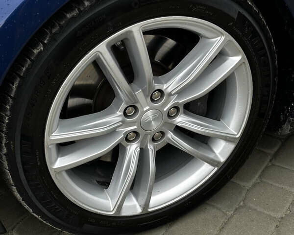 Синий Тесла Модель С, объемом двигателя 0 л и пробегом 116 тыс. км за 14300 $, фото 4 на Automoto.ua