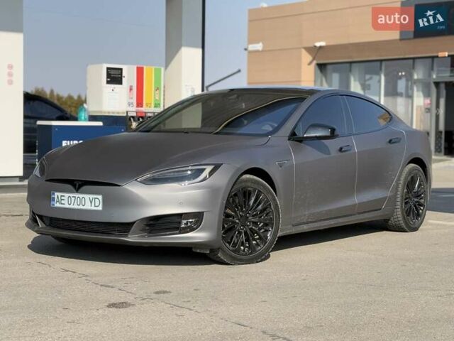 Синий Тесла Модель С, объемом двигателя 0 л и пробегом 200 тыс. км за 17900 $, фото 4 на Automoto.ua