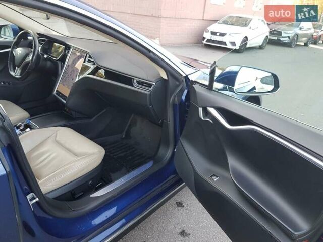 Синій Тесла Модель С, об'ємом двигуна 0 л та пробігом 95 тис. км за 15750 $, фото 5 на Automoto.ua