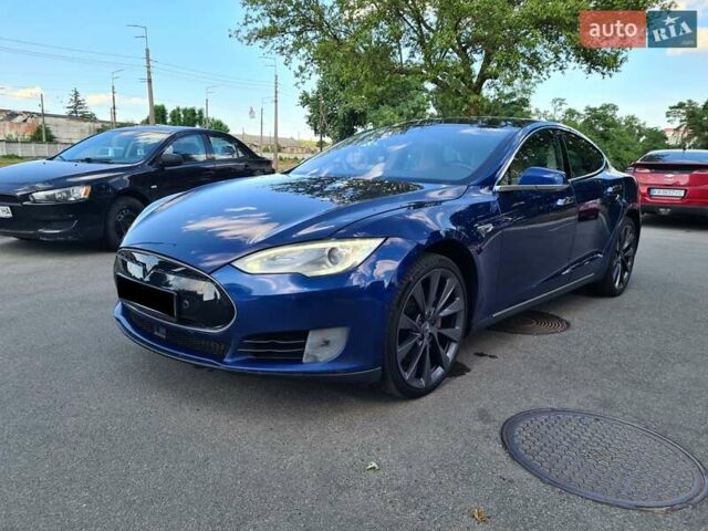 Синий Тесла Модель С, объемом двигателя 0 л и пробегом 93 тыс. км за 16400 $, фото 10 на Automoto.ua