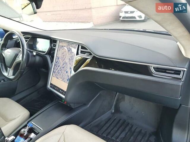 Синій Тесла Модель С, об'ємом двигуна 0 л та пробігом 95 тис. км за 15750 $, фото 8 на Automoto.ua