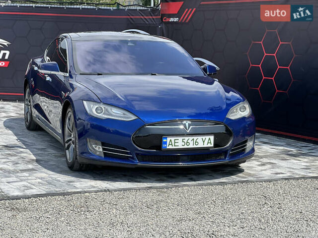 Синий Тесла Модель С, объемом двигателя 0 л и пробегом 200 тыс. км за 13500 $, фото 9 на Automoto.ua