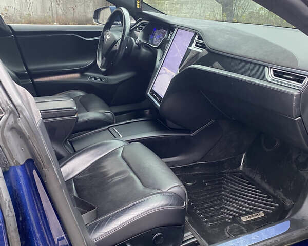 Синий Тесла Модель С, объемом двигателя 0 л и пробегом 154 тыс. км за 17950 $, фото 7 на Automoto.ua