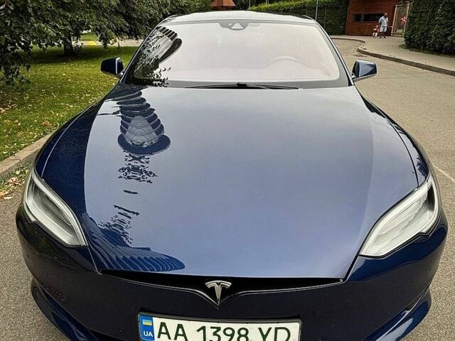 Синий Тесла Модель С, объемом двигателя 0 л и пробегом 218 тыс. км за 14500 $, фото 2 на Automoto.ua