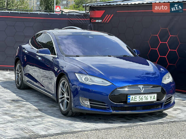 Синий Тесла Модель С, объемом двигателя 0 л и пробегом 200 тыс. км за 13500 $, фото 8 на Automoto.ua