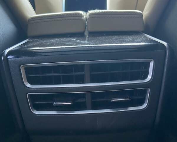 Синий Тесла Модель С, объемом двигателя 0 л и пробегом 123 тыс. км за 20200 $, фото 26 на Automoto.ua