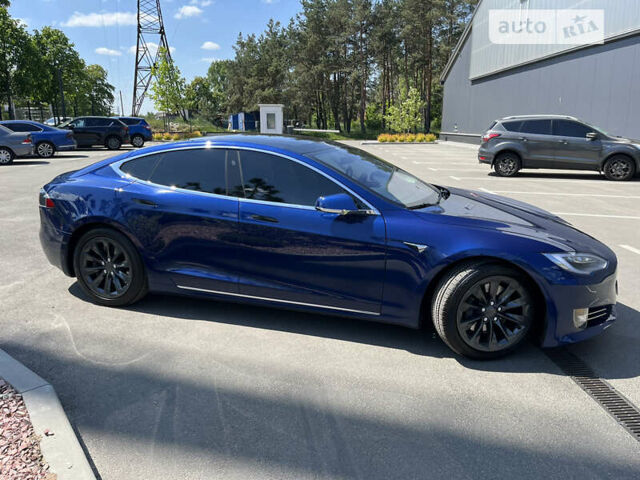 Синий Тесла Модель С, объемом двигателя 0 л и пробегом 125 тыс. км за 24900 $, фото 6 на Automoto.ua