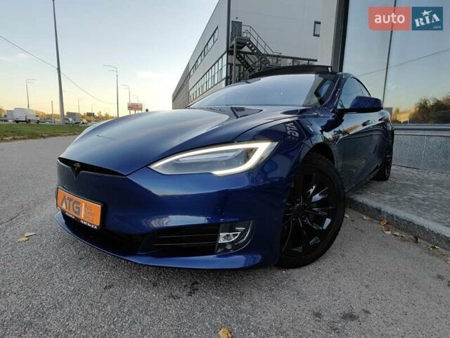Синий Тесла Модель С, объемом двигателя 0 л и пробегом 101 тыс. км за 18500 $, фото 4 на Automoto.ua