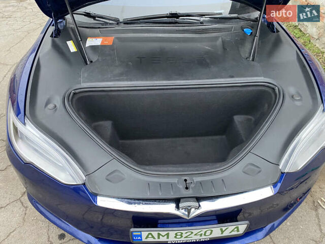 Синий Тесла Модель С, объемом двигателя 0 л и пробегом 154 тыс. км за 17950 $, фото 8 на Automoto.ua