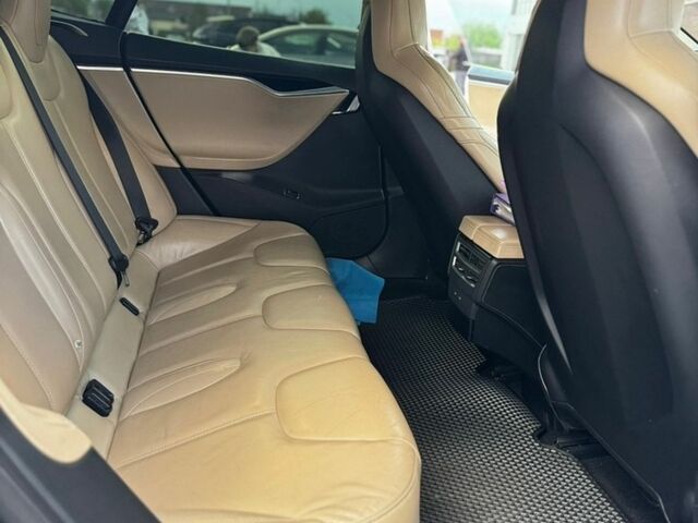 Синій Тесла Модель С, об'ємом двигуна 0 л та пробігом 152 тис. км за 15000 $, фото 15 на Automoto.ua