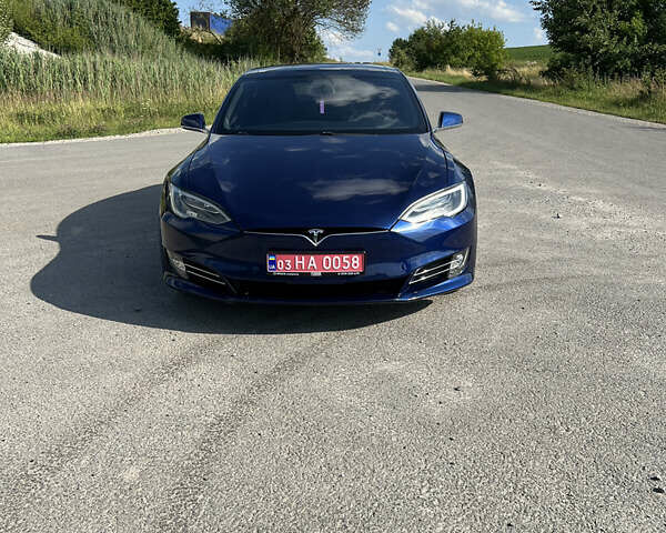 Синий Тесла Модель С, объемом двигателя 0 л и пробегом 96 тыс. км за 16200 $, фото 1 на Automoto.ua