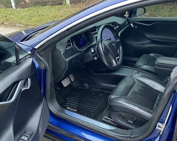 Синий Тесла Модель С, объемом двигателя 0 л и пробегом 154 тыс. км за 17950 $, фото 6 на Automoto.ua