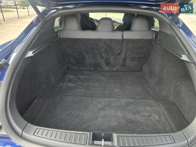 Синий Тесла Модель С, объемом двигателя 0 л и пробегом 217 тыс. км за 17999 $, фото 13 на Automoto.ua