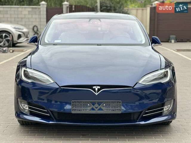 Синий Тесла Модель С, объемом двигателя 0 л и пробегом 120 тыс. км за 22800 $, фото 3 на Automoto.ua