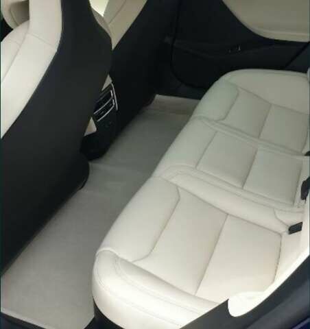 Синий Тесла Модель С, объемом двигателя 0 л и пробегом 9 тыс. км за 46999 $, фото 9 на Automoto.ua