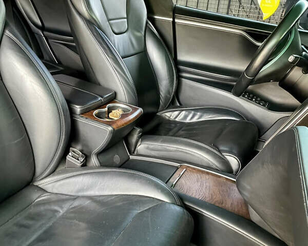 Синій Тесла Модель С, об'ємом двигуна 0 л та пробігом 150 тис. км за 19000 $, фото 9 на Automoto.ua