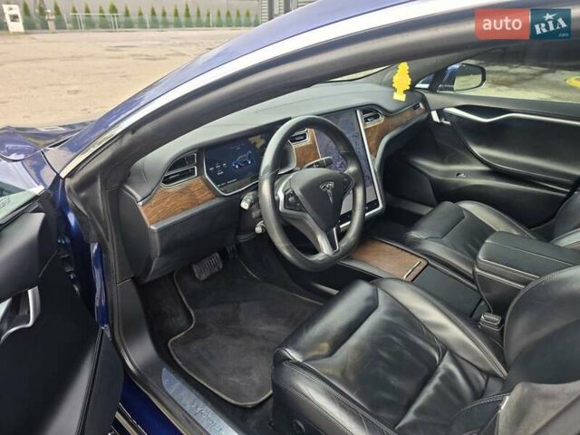 Тесла Модель С 2017 у Тысменице на Automoto.ua Синій Тесла Модель С, об'ємом двигуна 0 л та пробігом 215 тис. км за 17500 $, фото 4 на Automoto.ua