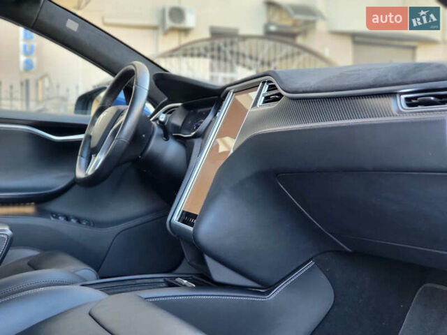 Синий Тесла Модель С, объемом двигателя 0 л и пробегом 159 тыс. км за 17900 $, фото 8 на Automoto.ua