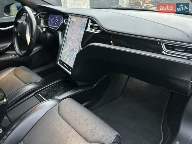 Синій Тесла Модель С, об'ємом двигуна 0 л та пробігом 132 тис. км за 16700 $, фото 26 на Automoto.ua