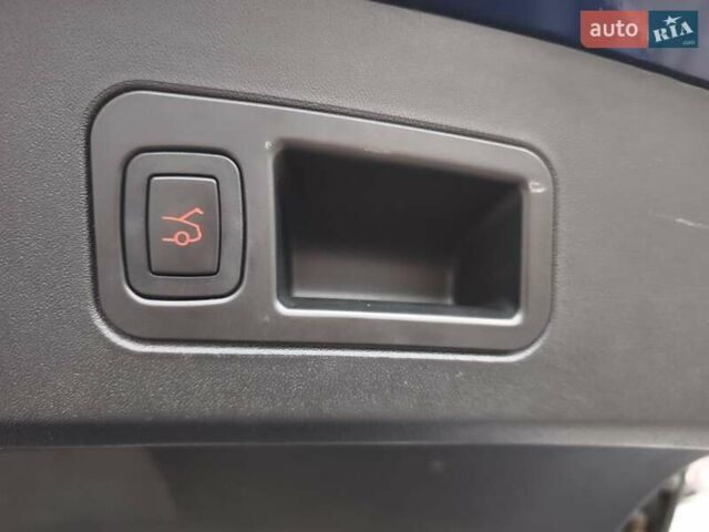 Синій Тесла Модель С, об'ємом двигуна 0 л та пробігом 135 тис. км за 20999 $, фото 75 на Automoto.ua