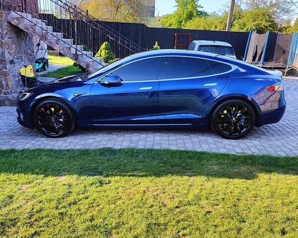 Синій Тесла Модель С, об'ємом двигуна 0 л та пробігом 38 тис. км за 27500 $, фото 10 на Automoto.ua