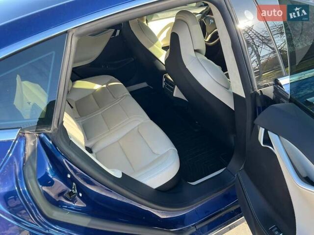 Синій Тесла Модель С, об'ємом двигуна 0 л та пробігом 65 тис. км за 28000 $, фото 10 на Automoto.ua