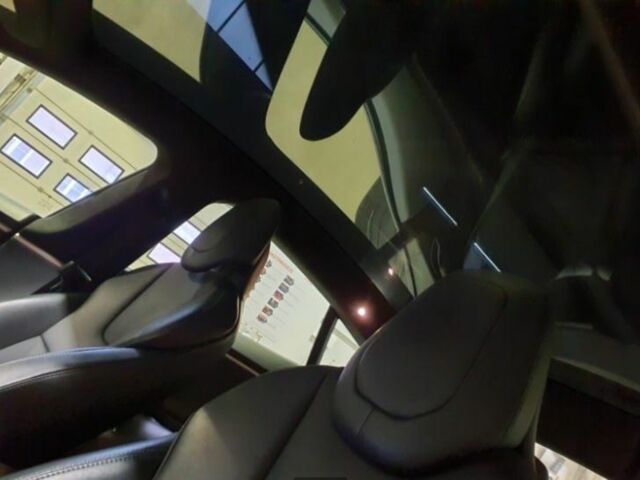 Тесла Модель С 2017 в Киеве на Automoto.ua Синий Тесла Модель С, объемом двигателя 0 л и пробегом 134 тыс. км за 15900 $, фото 5 на Automoto.ua