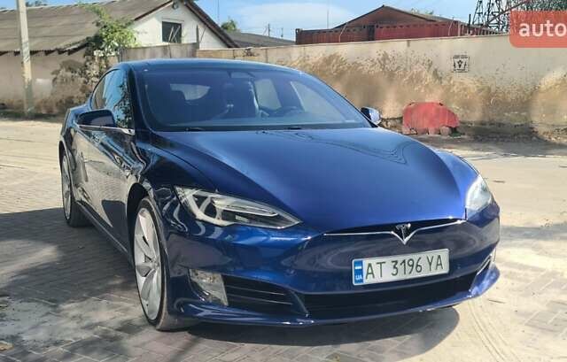 Синий Тесла Модель С, объемом двигателя 0 л и пробегом 145 тыс. км за 26900 $, фото 6 на Automoto.ua