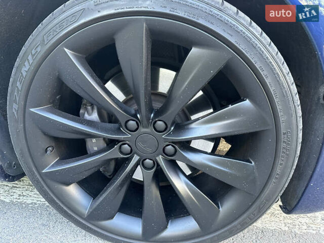 Синий Тесла Модель С, объемом двигателя 0 л и пробегом 147 тыс. км за 23333 $, фото 6 на Automoto.ua