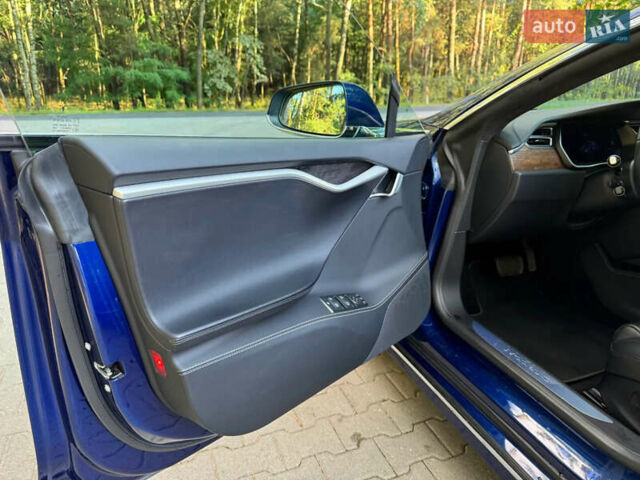 Синий Тесла Модель С, объемом двигателя 0 л и пробегом 103 тыс. км за 23700 $, фото 8 на Automoto.ua