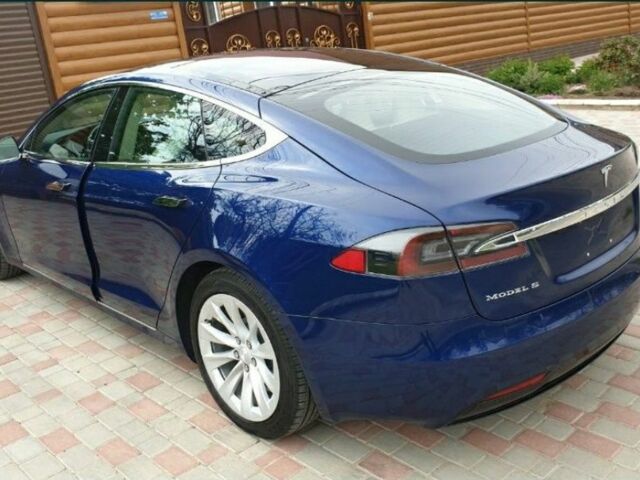 Синий Тесла Модель С, объемом двигателя 0 л и пробегом 9 тыс. км за 1160 $, фото 4 на Automoto.ua