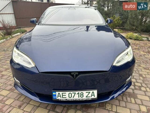 Синий Тесла Модель С, объемом двигателя 0 л и пробегом 108 тыс. км за 18500 $, фото 3 на Automoto.ua